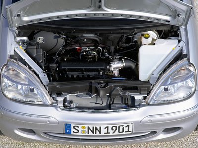 передний бампер - autowp.ru_mercedes-benz_a170_cdi_4.jpg
